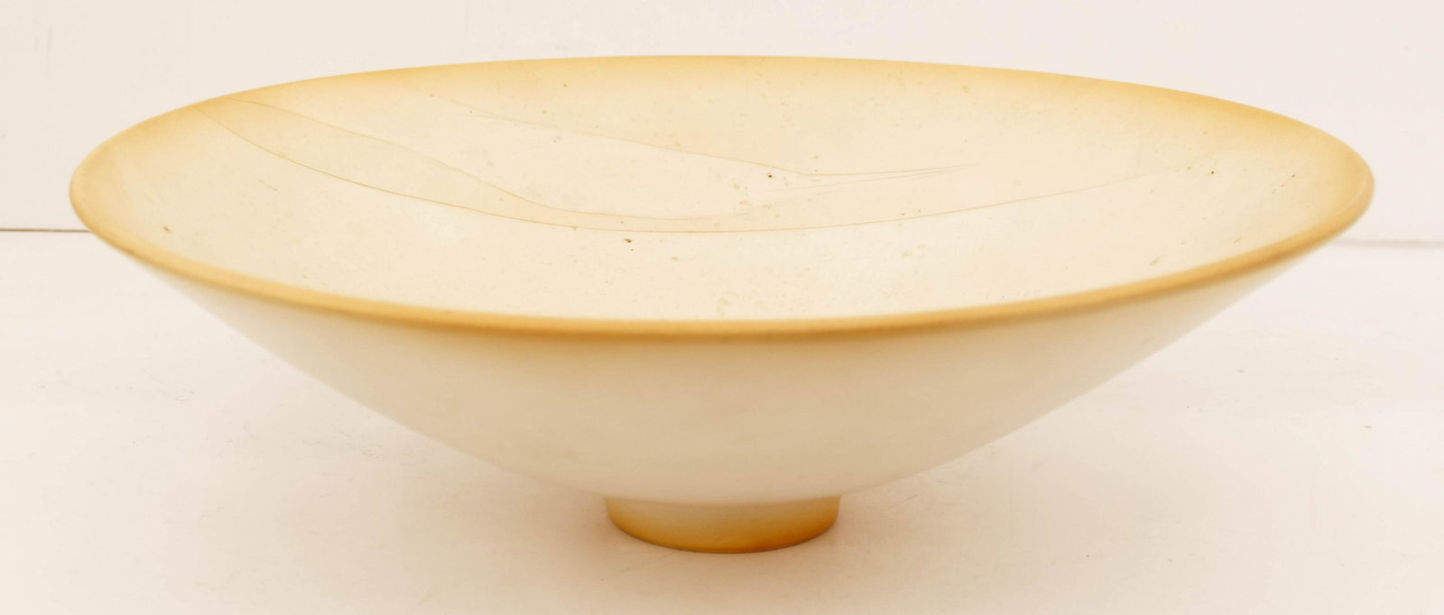 Frank Boyden (b.1942 Oregon) Heron Bowl 1983 Ceramic: Frank Boyden (b.1942 Oregon) Heron Bowl 1983 Ceramic 4''x13''. A conical form bowl with sgraffito heron motif. Signed on bottom. Some scattered surface marks. Excellent condition. Purchased Contempora