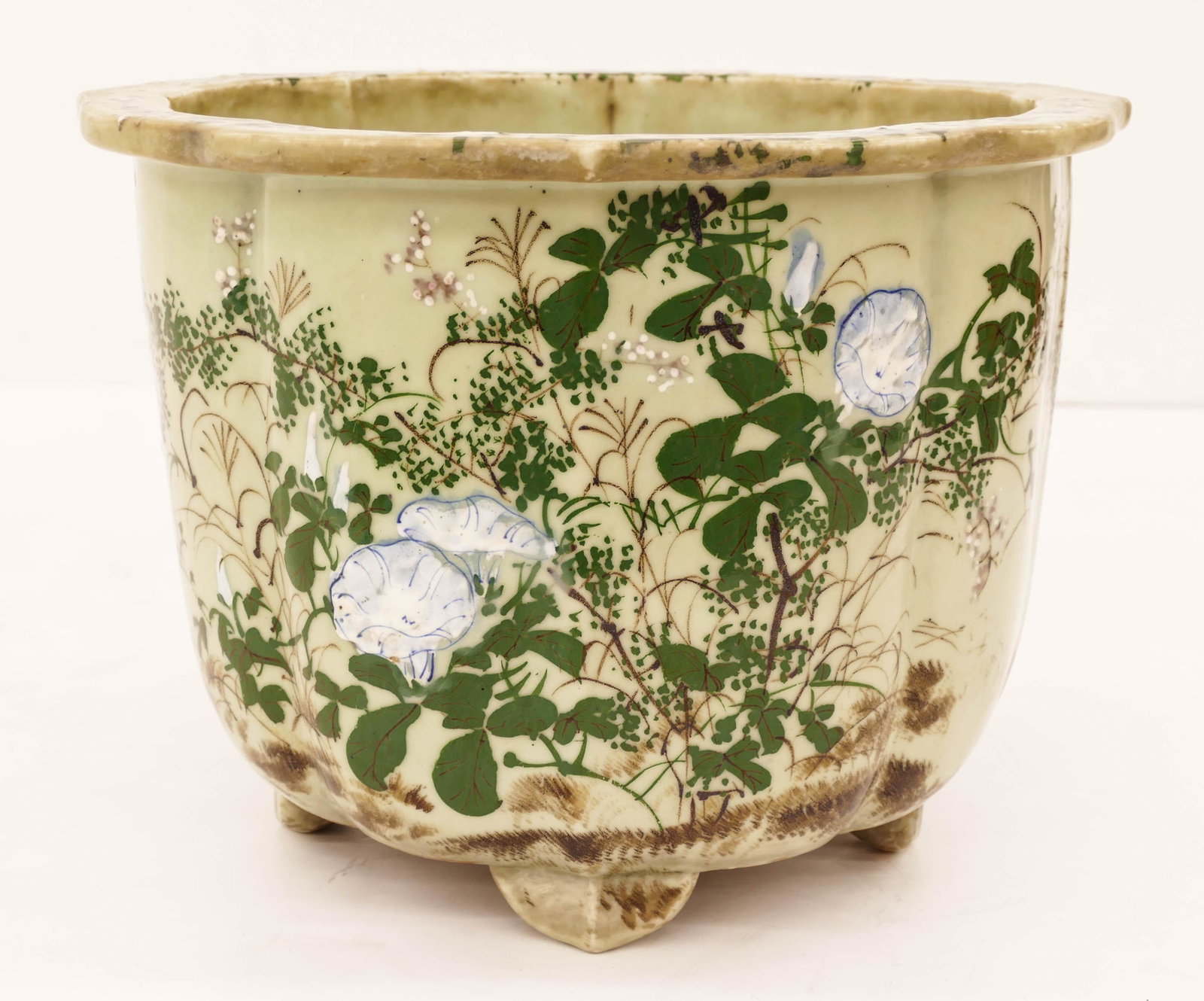 Old Japanese Seto Celadon Decorated Planter 9.5''x13''.: Old Japanese Seto Celadon Decorated Planter 9.5''x13''. Polychrome glaze decoration with foliate rim. Some glaze wear from use. No damage to porcelain. Early 20th century, Meiji or Taisho.