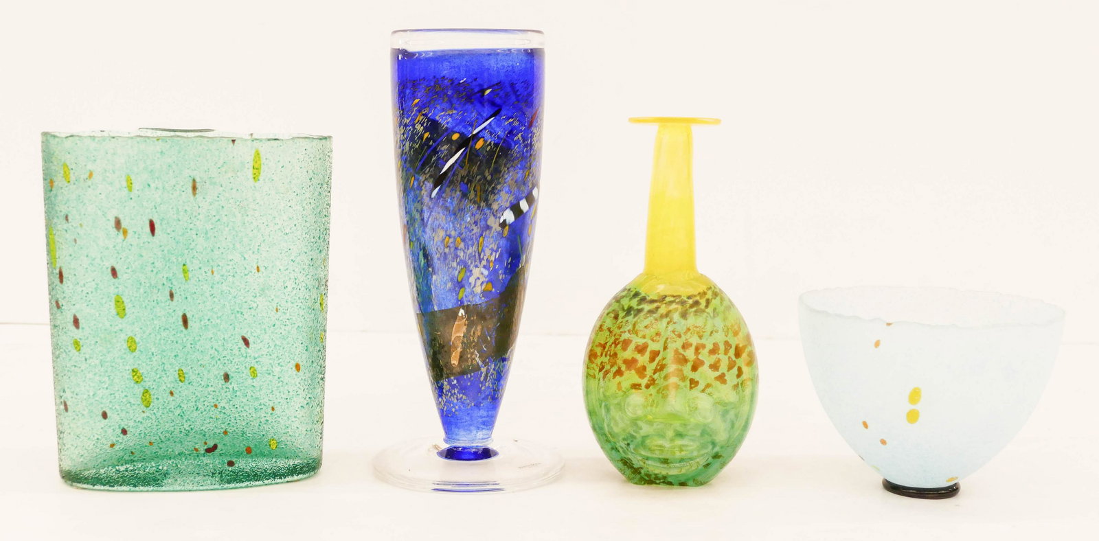 4pc Bertil Vallien and Kjell Engman for Kosta Boda Art: 4pc Bertil Vallien and Kjell Engman for Kosta Boda Art Glass Vessels 4.5'' to 11'' Tall. A group of four multi-colored Swedish glass vases. Signed on bottom. Excellent condition. Private collection, P