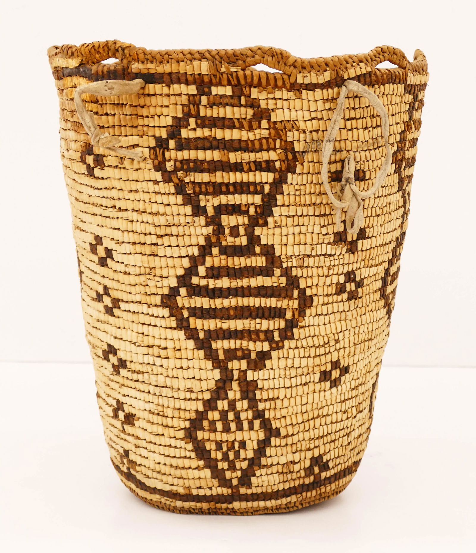 Old Klickitat Large Indian Basket (1 of 4)