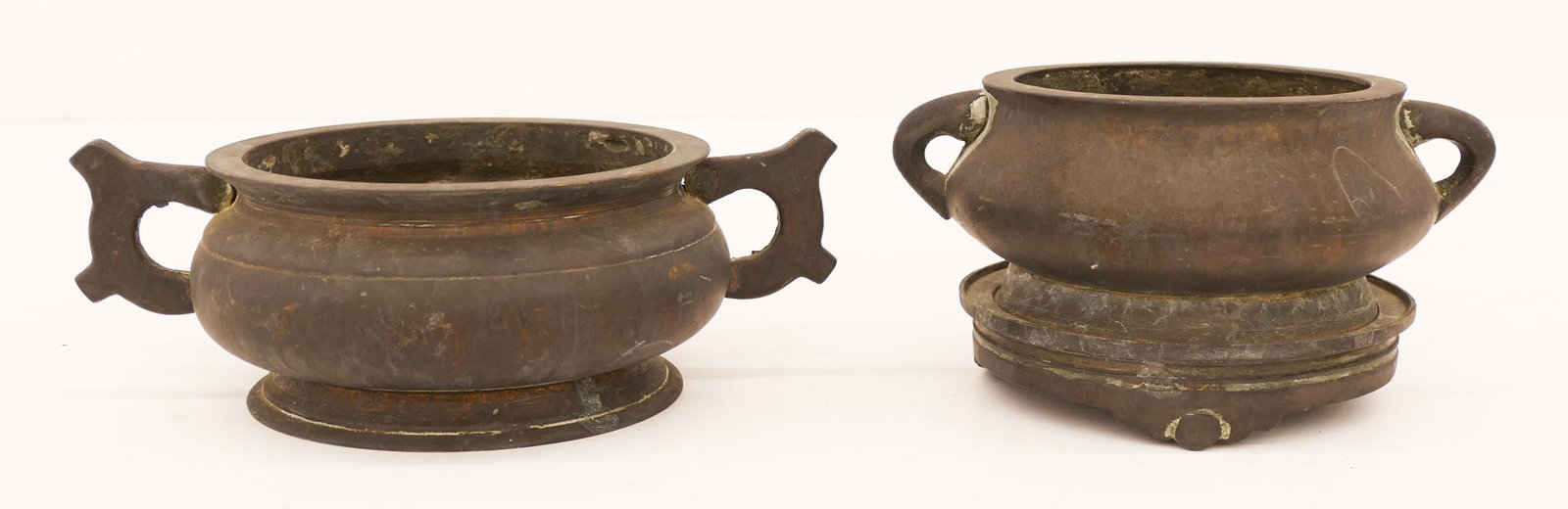 2pc Old Chinese Bronze Censers (1 of 3)
