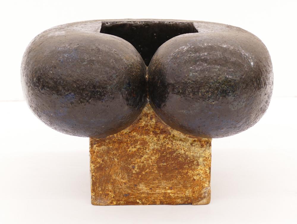 Mutsuo Yanagihara ''Pillow Pot'' 1960's Stoneware (1 of 2)