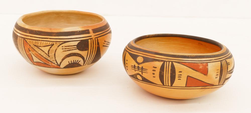 2pc Fannie Nampeyo Polychrome Pottery Bowls (1 of 2)