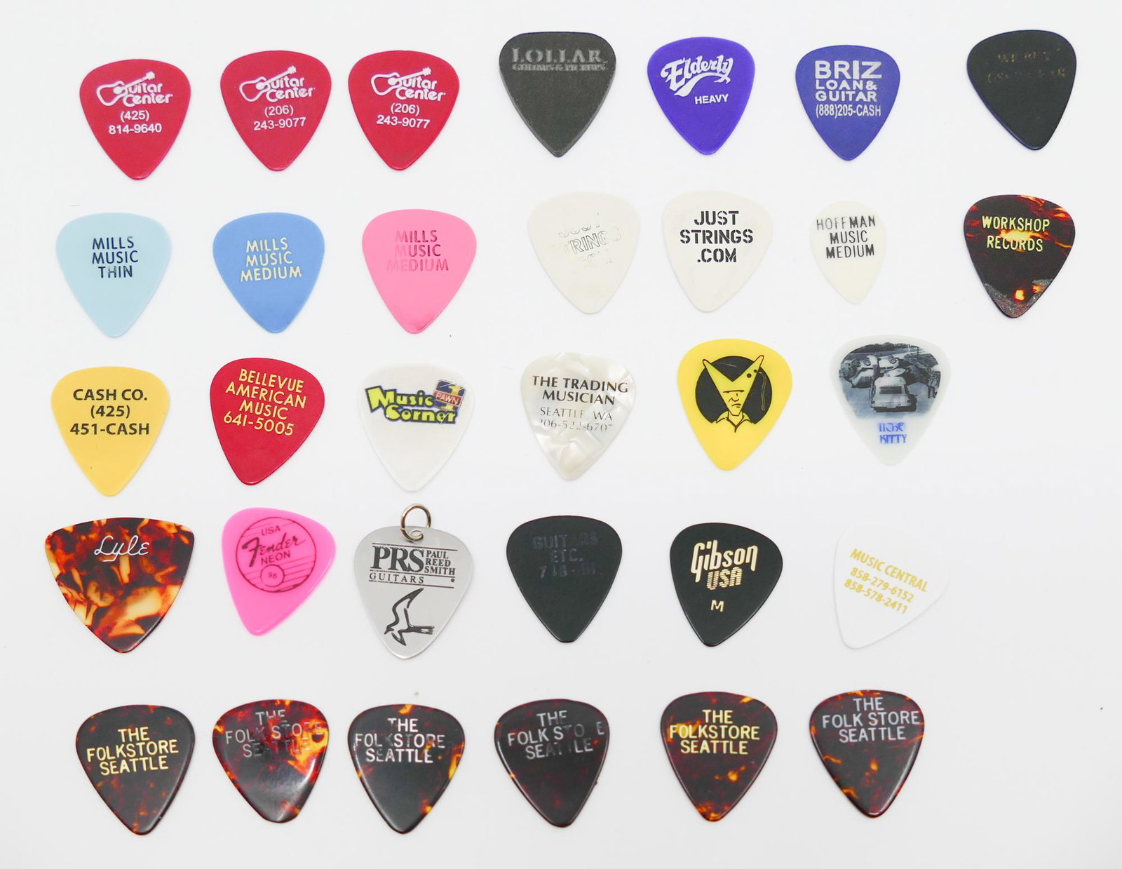 34pc Advertising Guitar Picks: 34pc Advertising Guitar Picks. Stores and Manufacturers, Etc