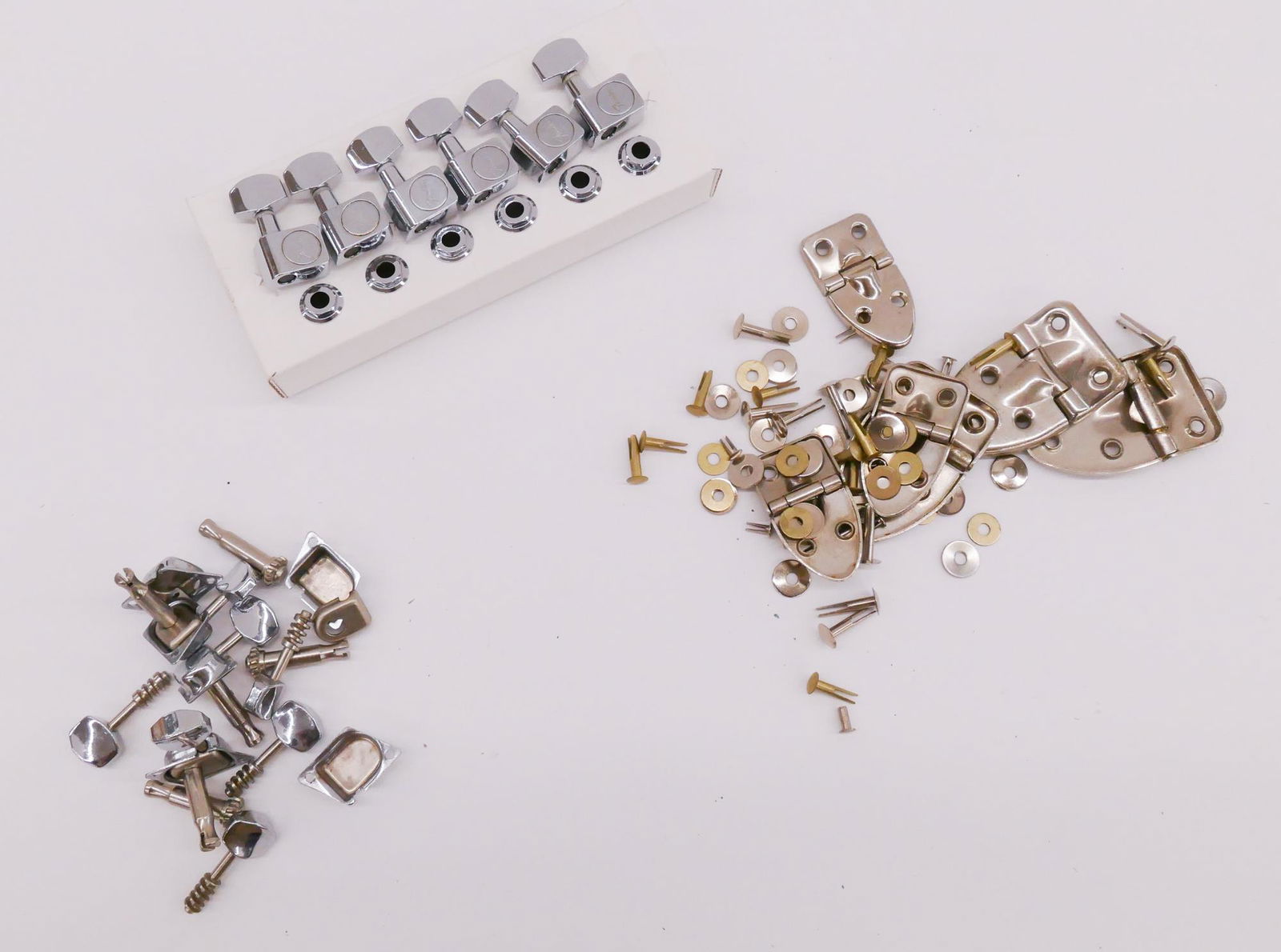 Fender Tuners and Hardware (1 of 4)