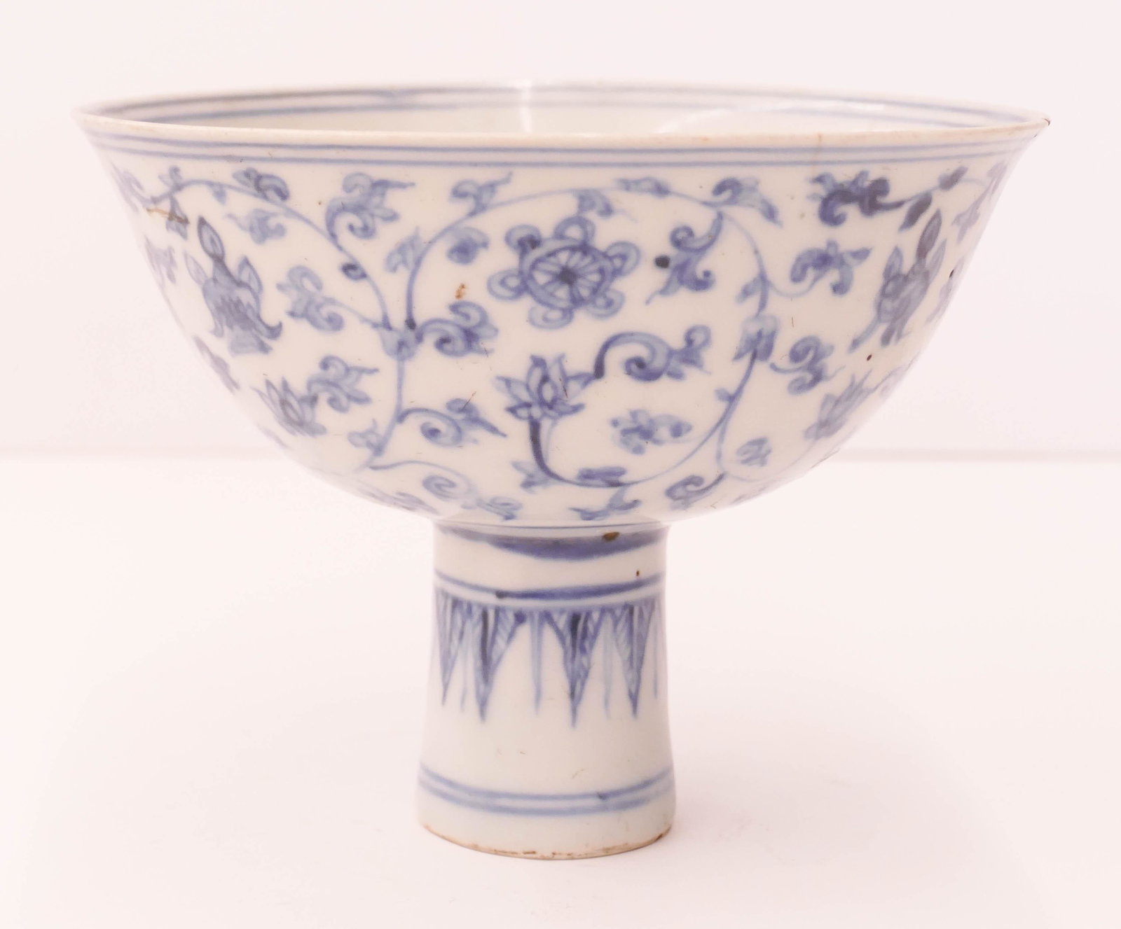 Chinese Ming Blue and White Stem Cup (1 of 4)