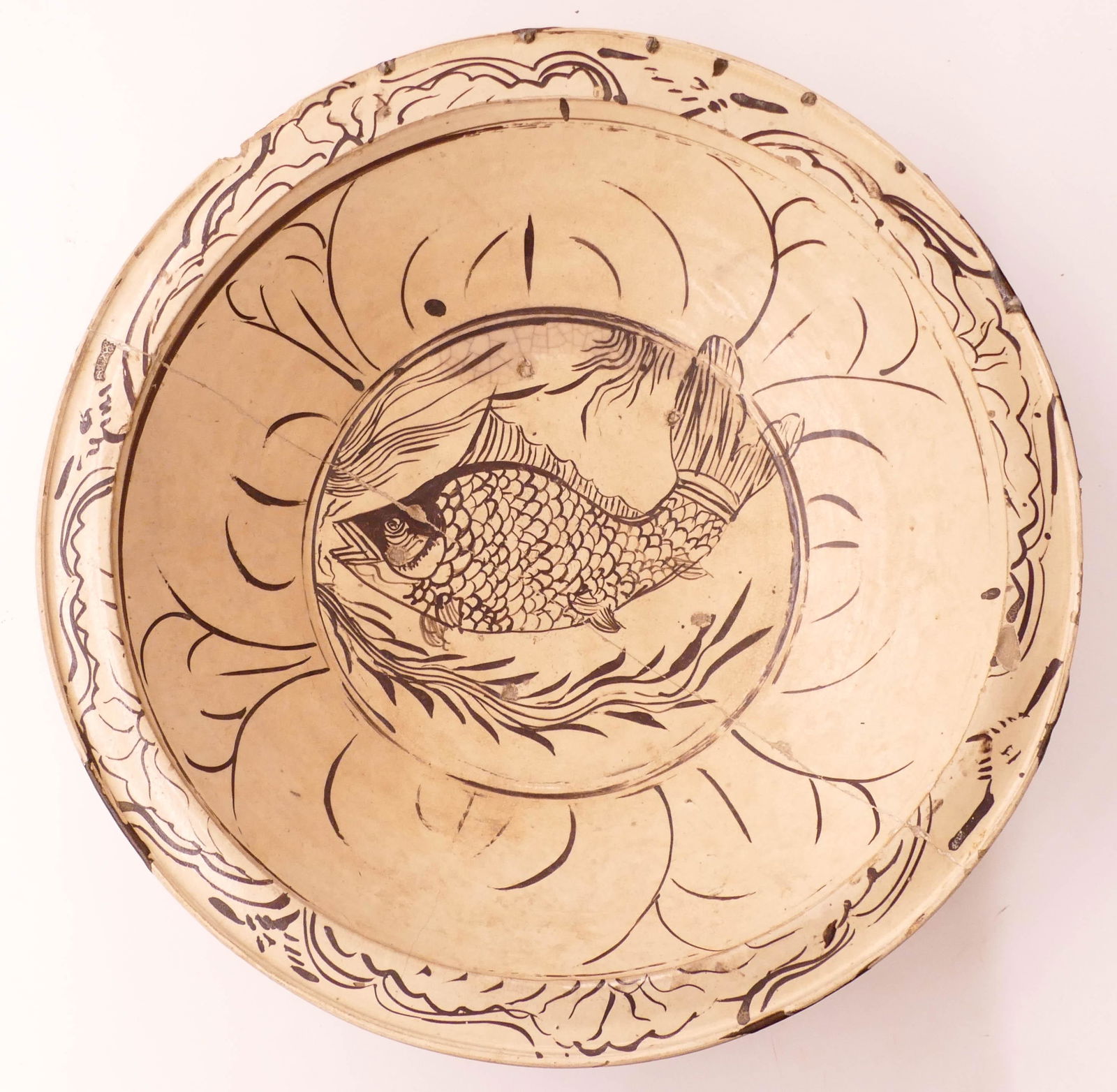 Chinese Yuan Cizhou Fish Wash Basin (1 of 5)