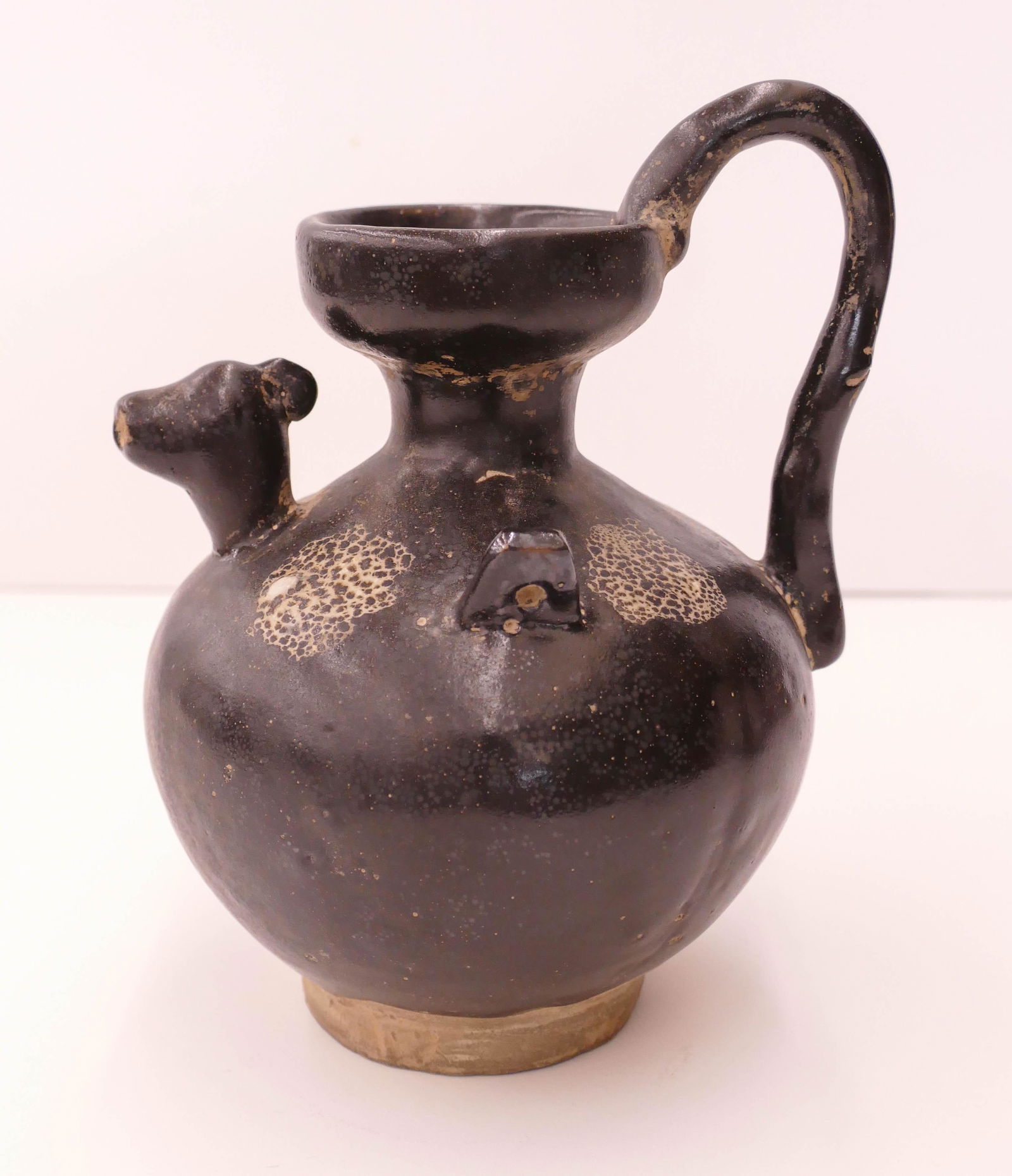 Chinese Song Jizhou Black Ewer with White Splashes (1 of 3)