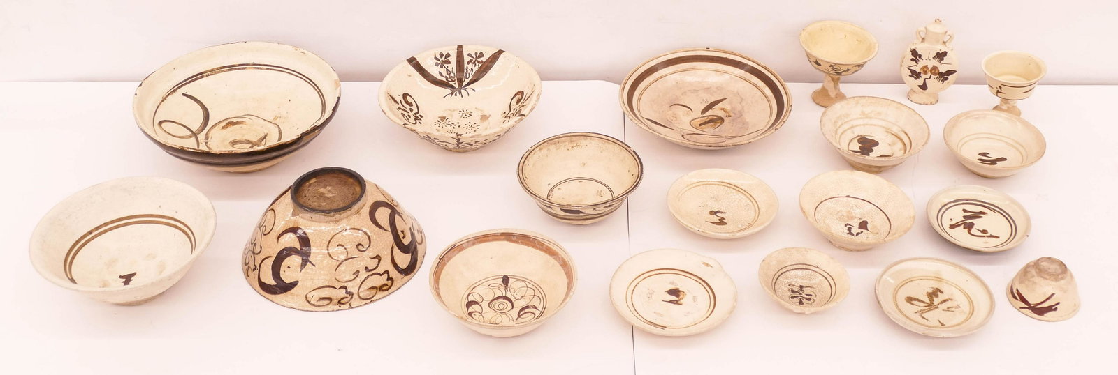 20pc Chinese Yuan/Ming Cizhou Wares (1 of 6)