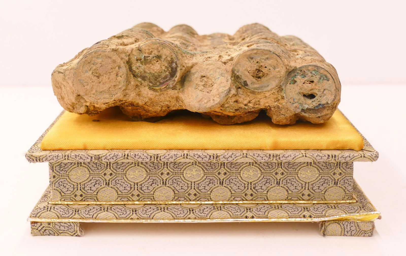 Chinese Ancient Bronze Cash Coins Fossilized (1 of 3)