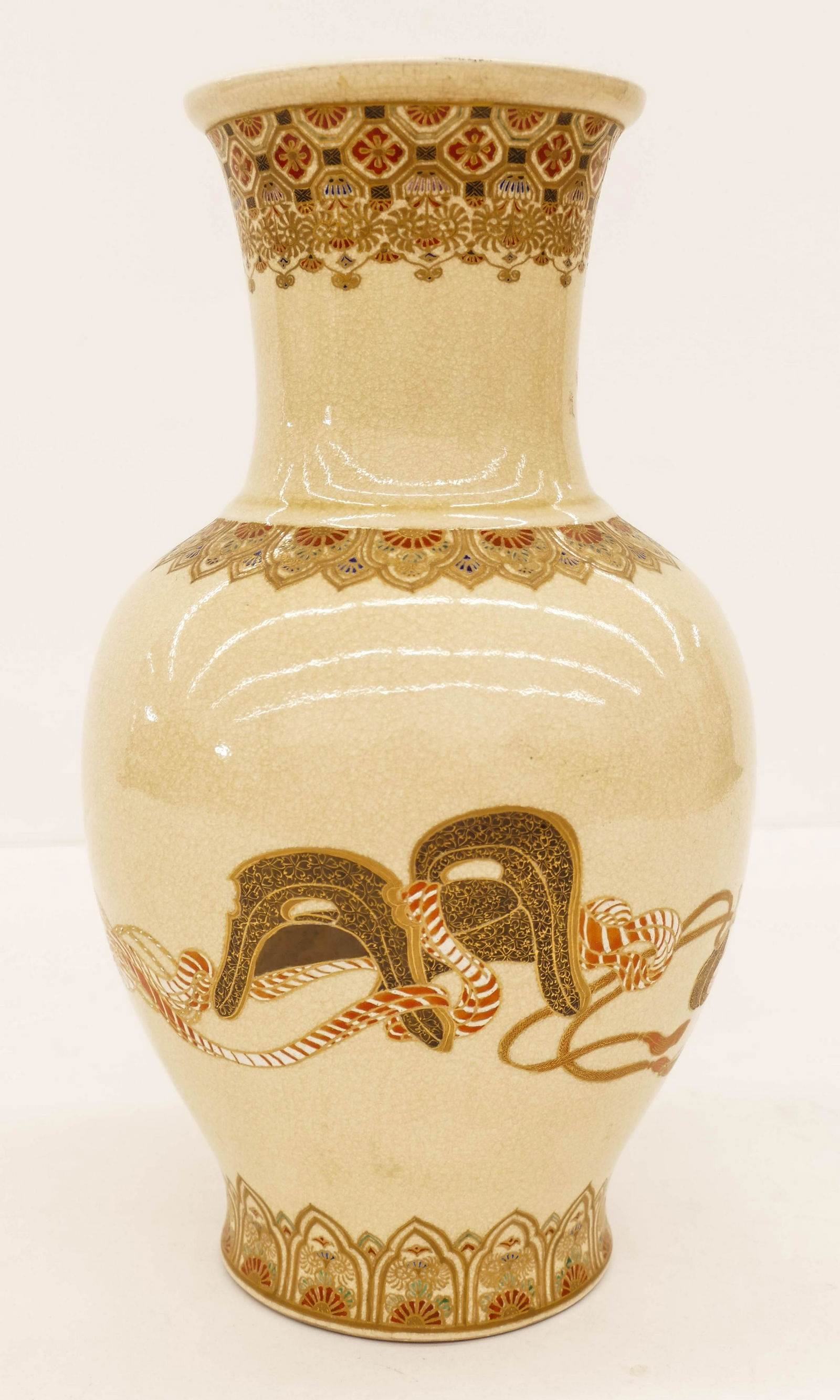 Japanese Taisho Satsuma Samurai Ornament Vase (1 of 4)