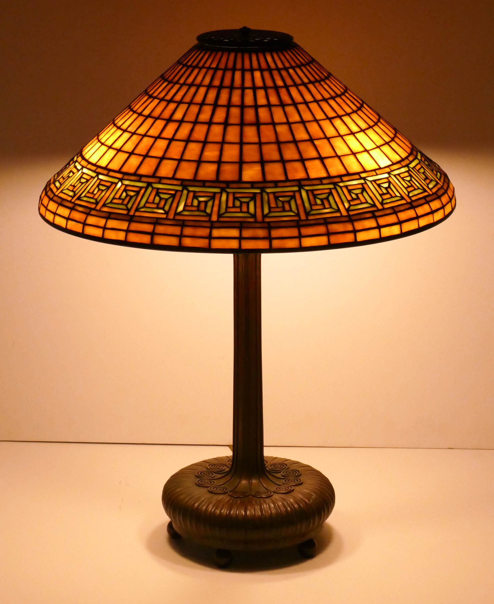 Tiffany Studios ''Greek Key'' Table Lamp (1 of 15)