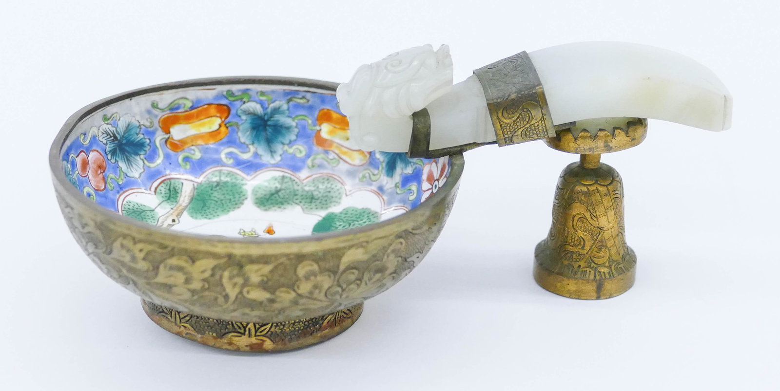 Chinese Qing Jade Dragon Belt Hook Handled Cup (1 of 4)