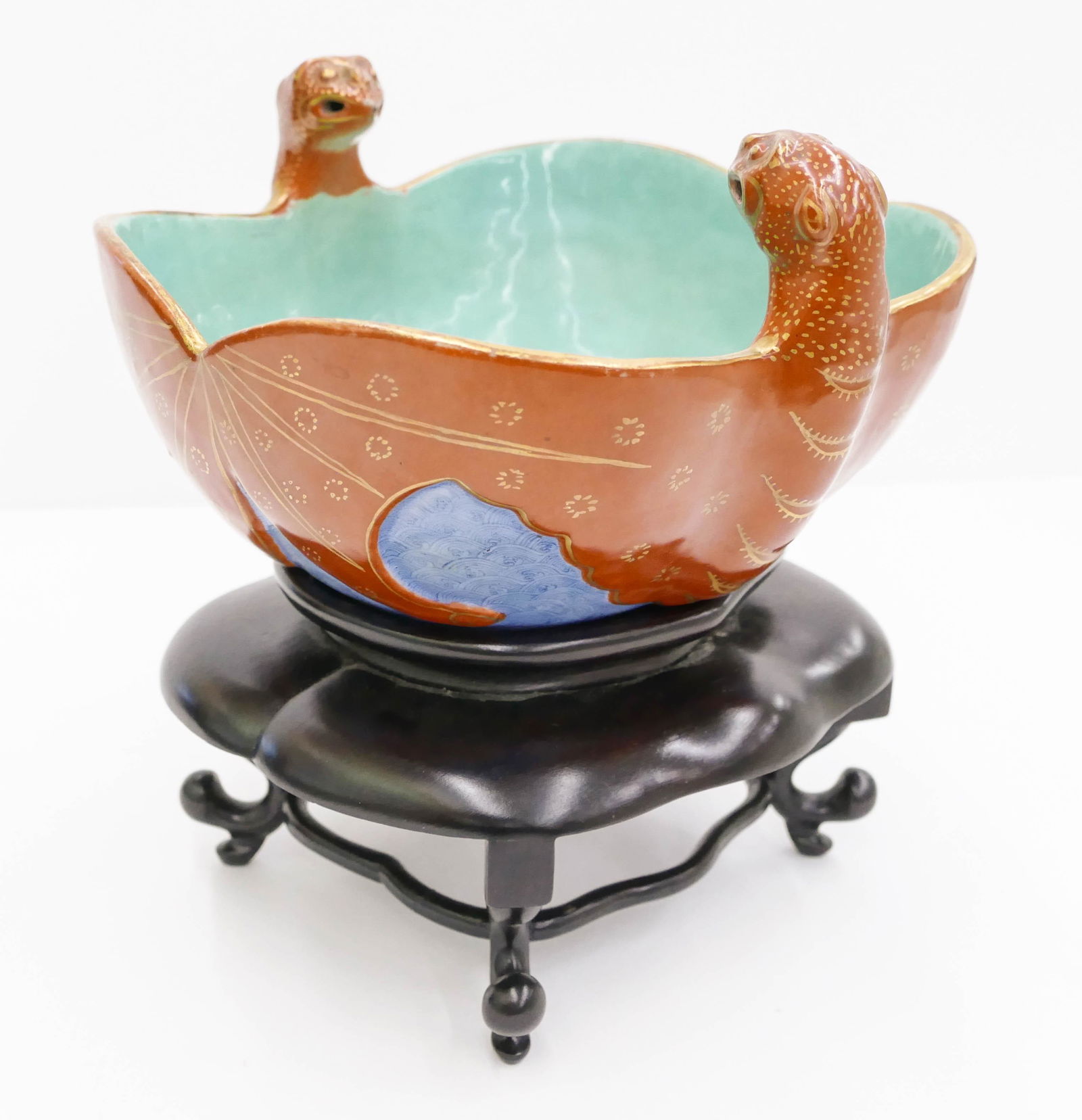 Chinese Daoguang Fencai Double Bat Bowl (1 of 7)