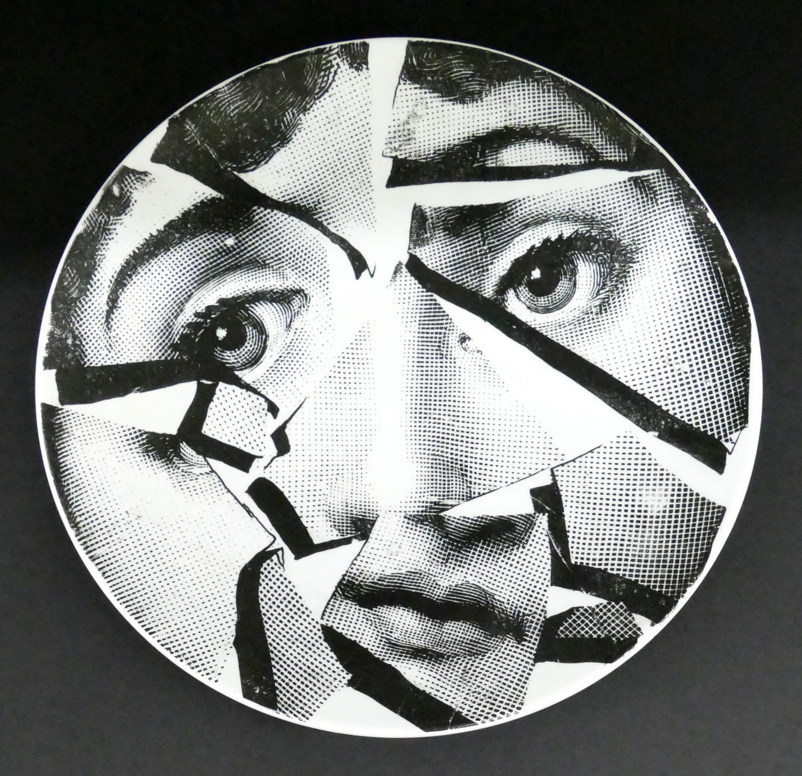 Piero Fornasetti Milano Tema e Variazioni Plate (1 of 3)