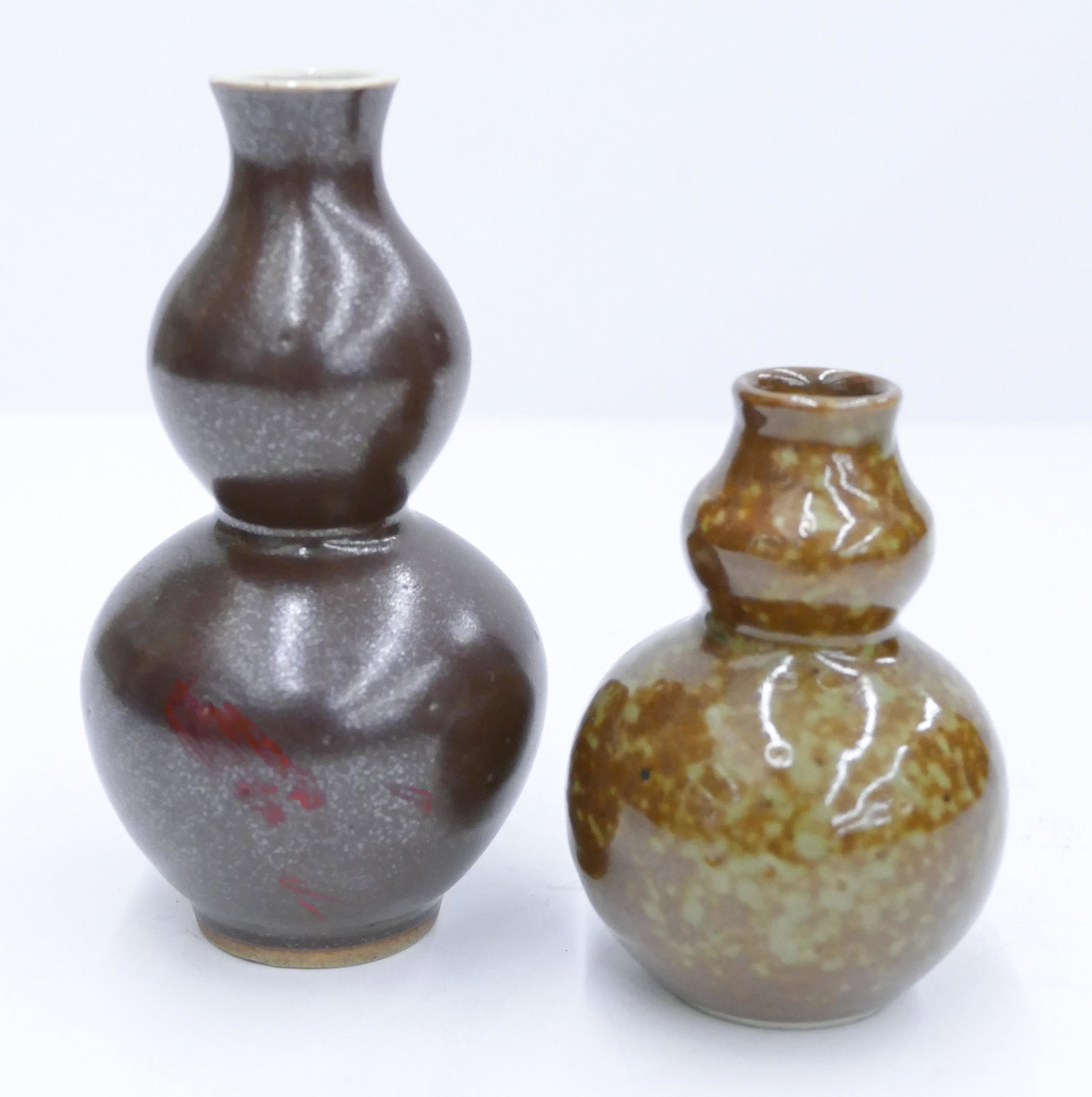 2pc Chinese Qing Miniature Gourd Vases (1 of 3)