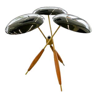 Gerald Thurston ''Black Tripod'' Table Lamp: Gerald Thurston (1914-2005 American) for Lightolier ''Black Tripod'' Table Lamp 16.5''x16.5''. Composed of enameled steel, brass, and walnut. Unmarked. Excellent condition. Circa 1950's.