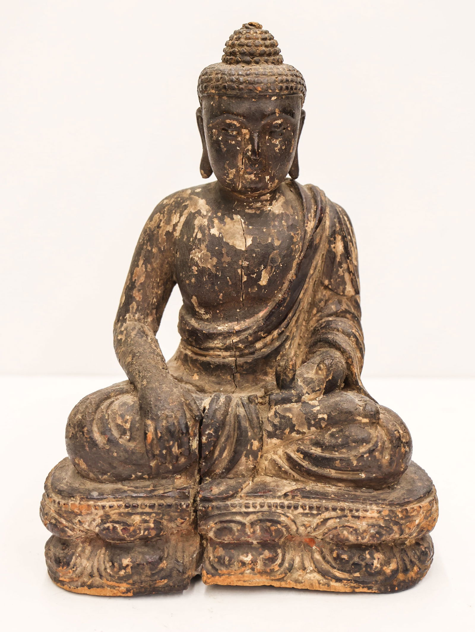 Burmese Lacquered Wood Seated Buddha (1 of 5)