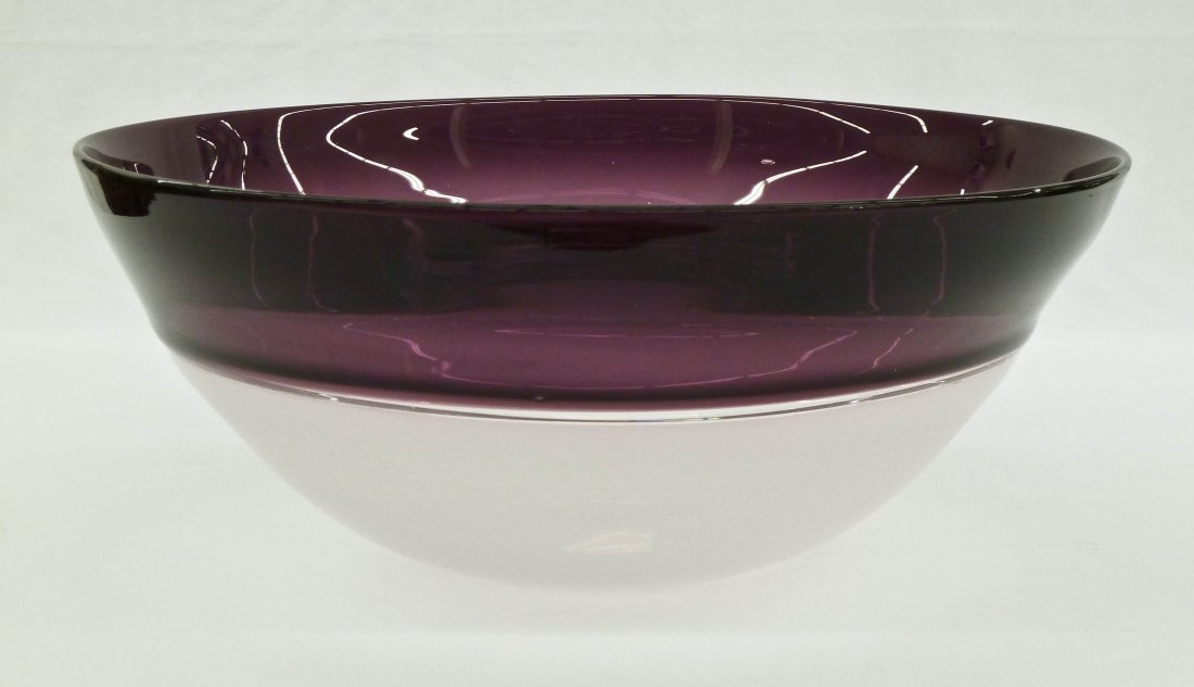 Sonja Blomdahl (20th Cent. WA) Amethyst & Opalesce: Sonja Blomdahl (20th Cent. WA) Amethyst & Opalescent Incalmo 1982 Studio Art Glass Bowl 5.5''x13.5''