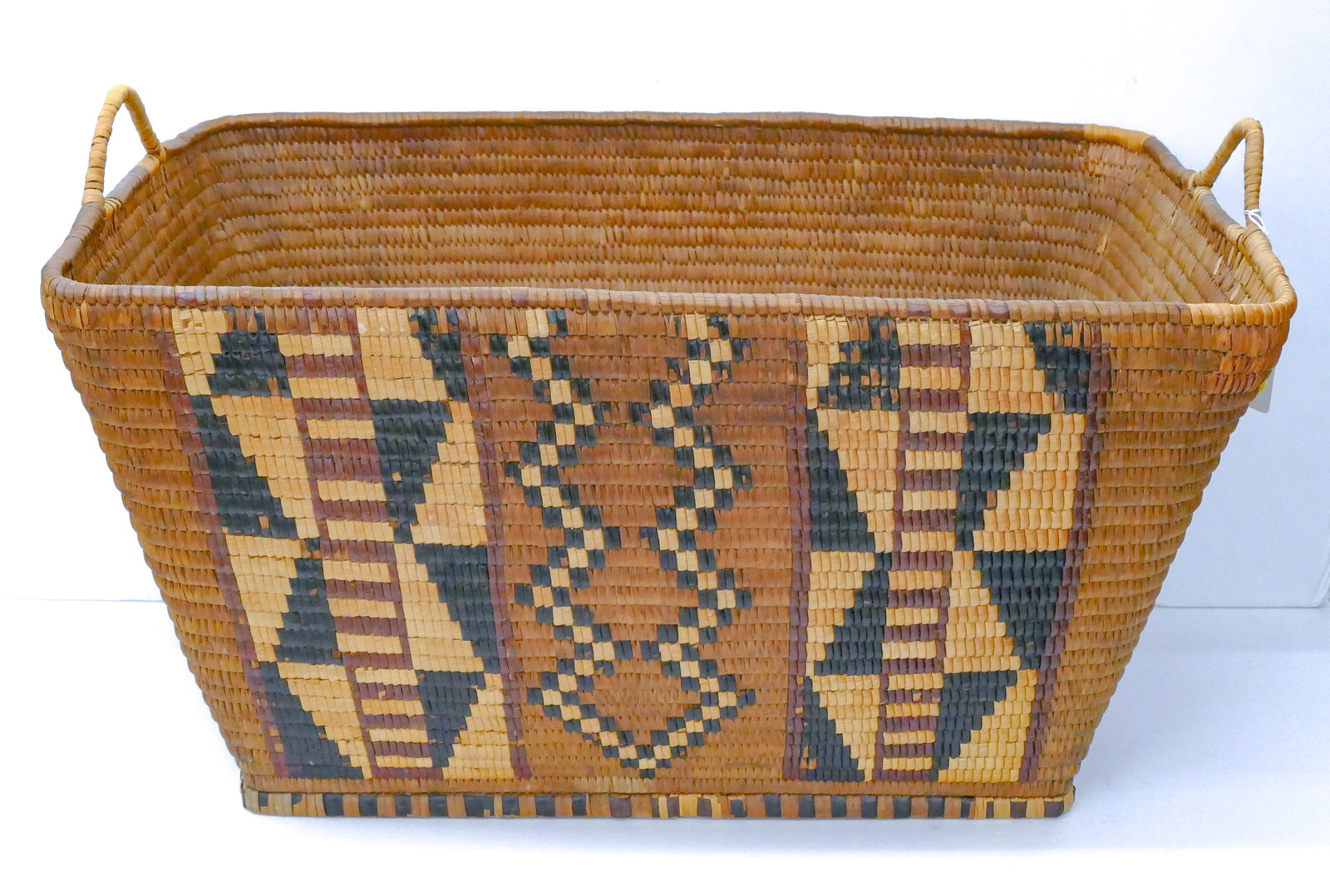 Antique Lillooet Large Hamper Indian Basket (1 of 3)