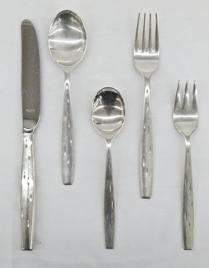 Raymond Loewy ''Discovery'' Sterling Flatware Serv: Raymond Loewy ''Discovery'' Sterling Flatware Service for (8) for Wallace Silversmiths Circa 1957. Nearly unused condition with original plastic bags. Includes 7.5'' dinner fork, 6.75'' salad fork, 6.