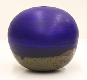 Toshiko Takaezu Makaha Blue Moon Closed Form