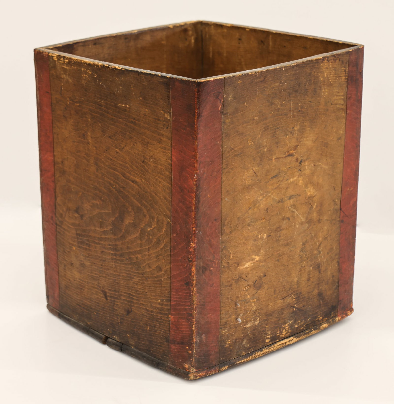 Antique Tlingit Red Bent Corner Storage Box (1 of 3)
