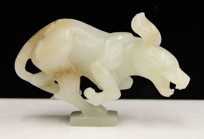 Chinese Jade Small Running Dog