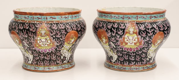 Pair Chinese Bencharong Porcelain Jardinieres