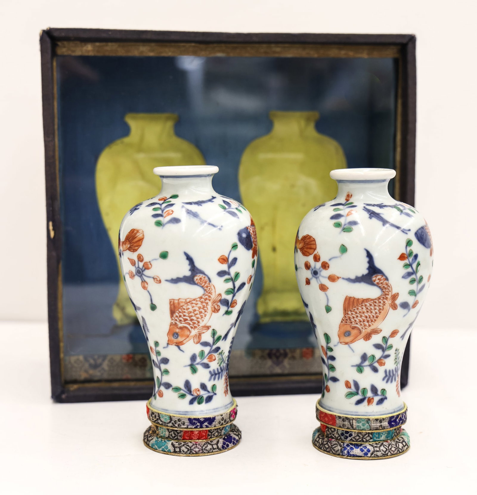 Pair Chinese Wucai Porcelain Fish Vases in Box (1 of 16)