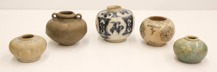 5pc Chinese Ming Ceramic Jarlets