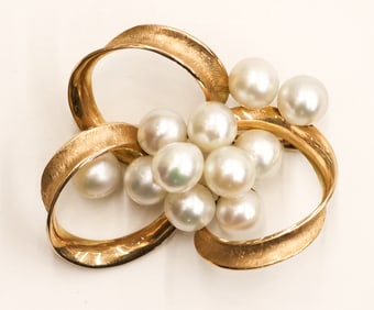 Vintage T.Y. Lee 14k Pearl Bow Brooch