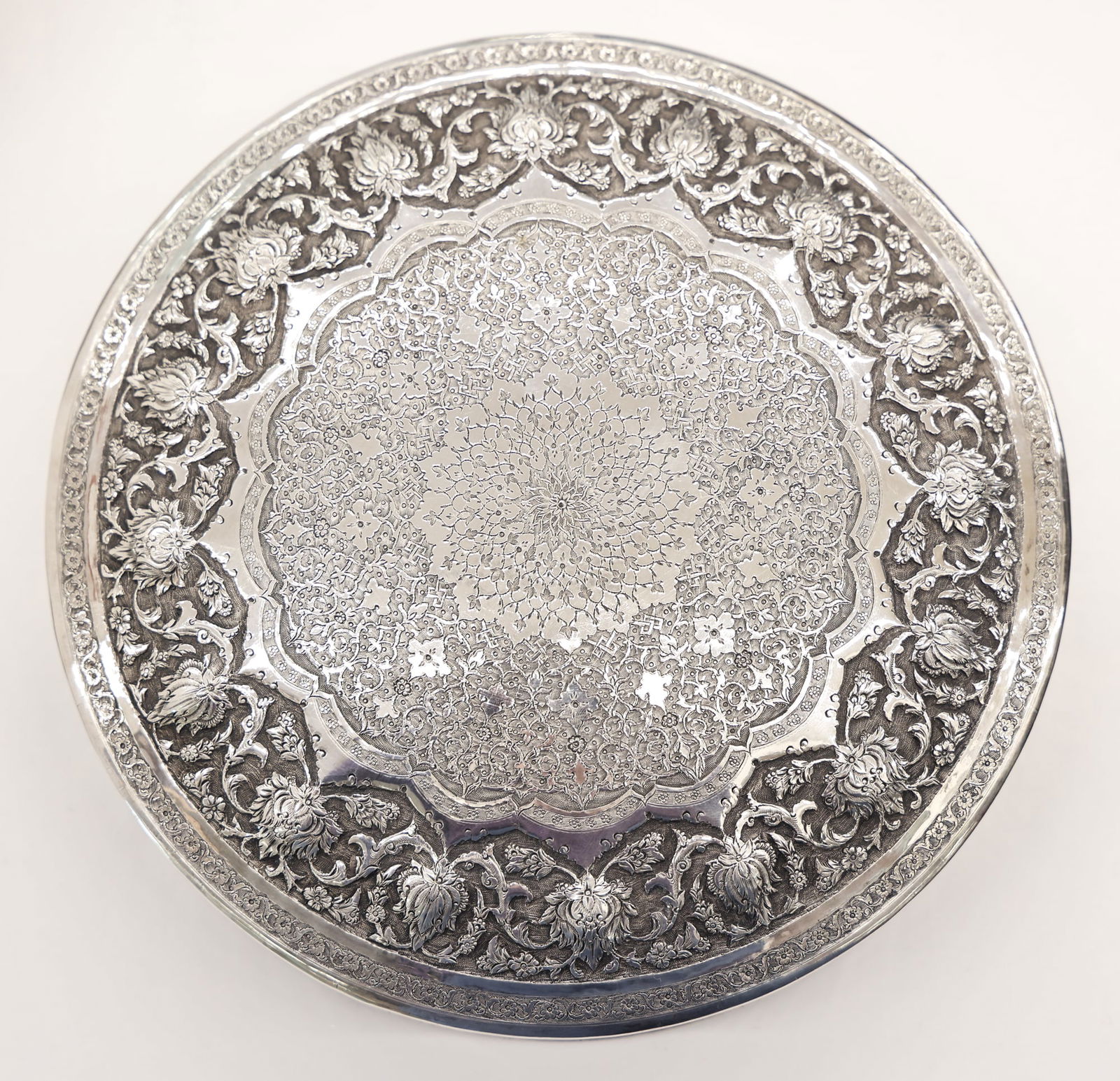 Ornate Persian Iran 900 Silver Round Table Box (1 of 3)