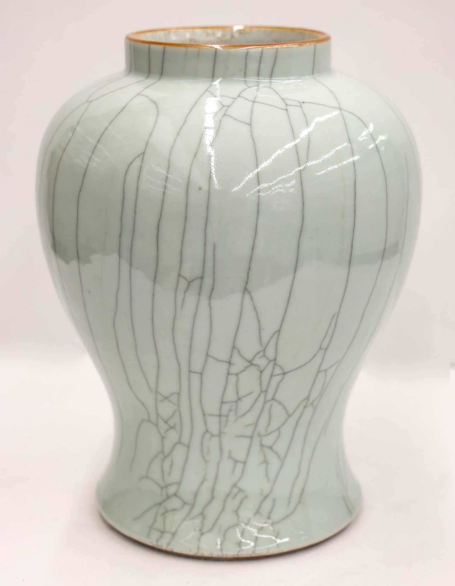 Chinese Qing Ge Crackle Porcelain Jar (1 of 4)