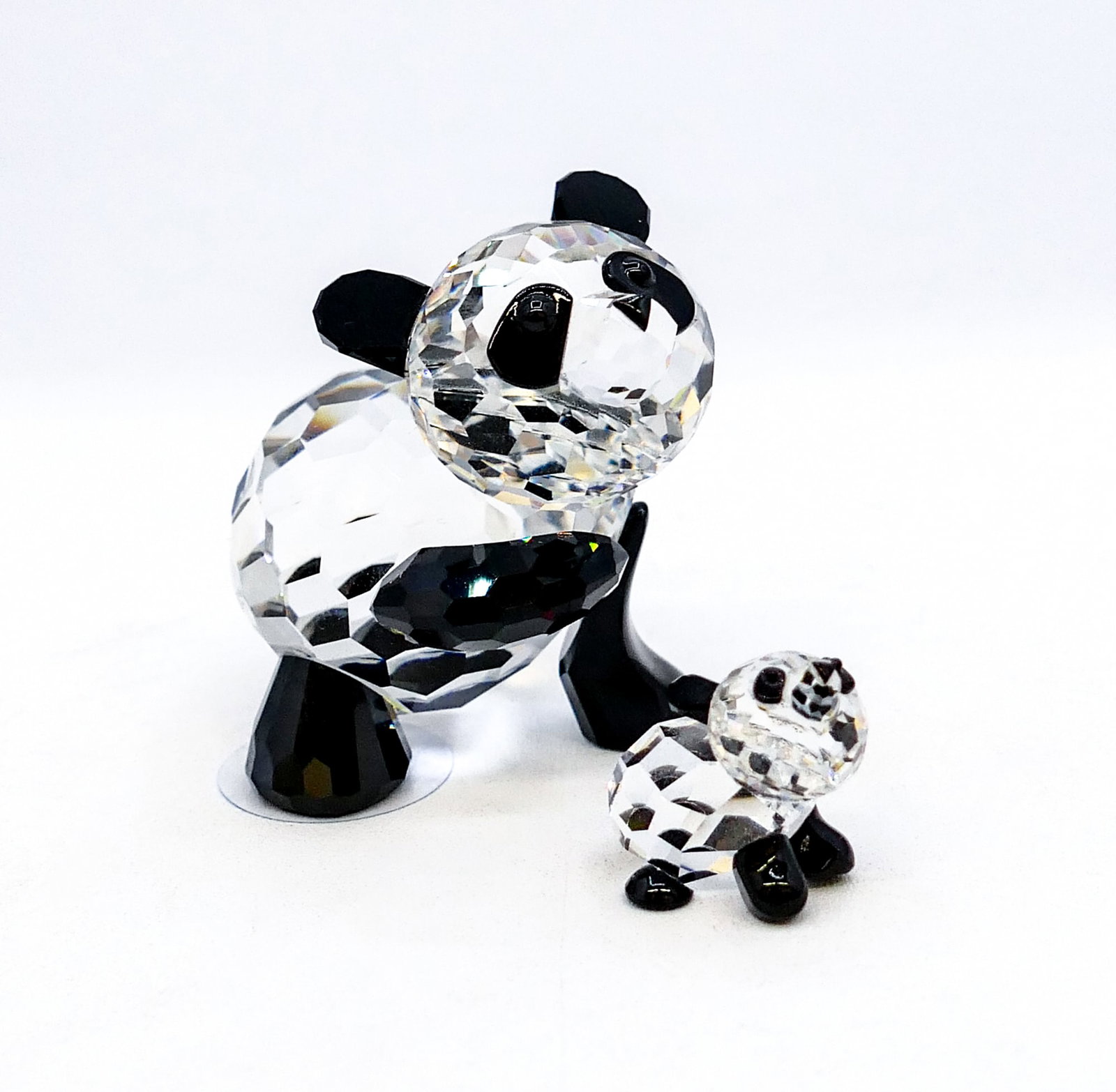 2pc Swarovski Crystal "Mother & Baby Panda" 2" Largest: 2pc Swarovski Crystal "Mother & Baby Panda" 2" Largest. Catalog #7611. Includes original box.