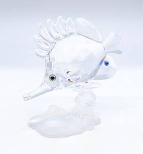 Swarovski Crystal "Butterfly Fish on Coral Reef" 3": Swarovski Crystal "Butterfly Fish on Coral Reef" 3". Catalog #7644NR077. Includes original box.