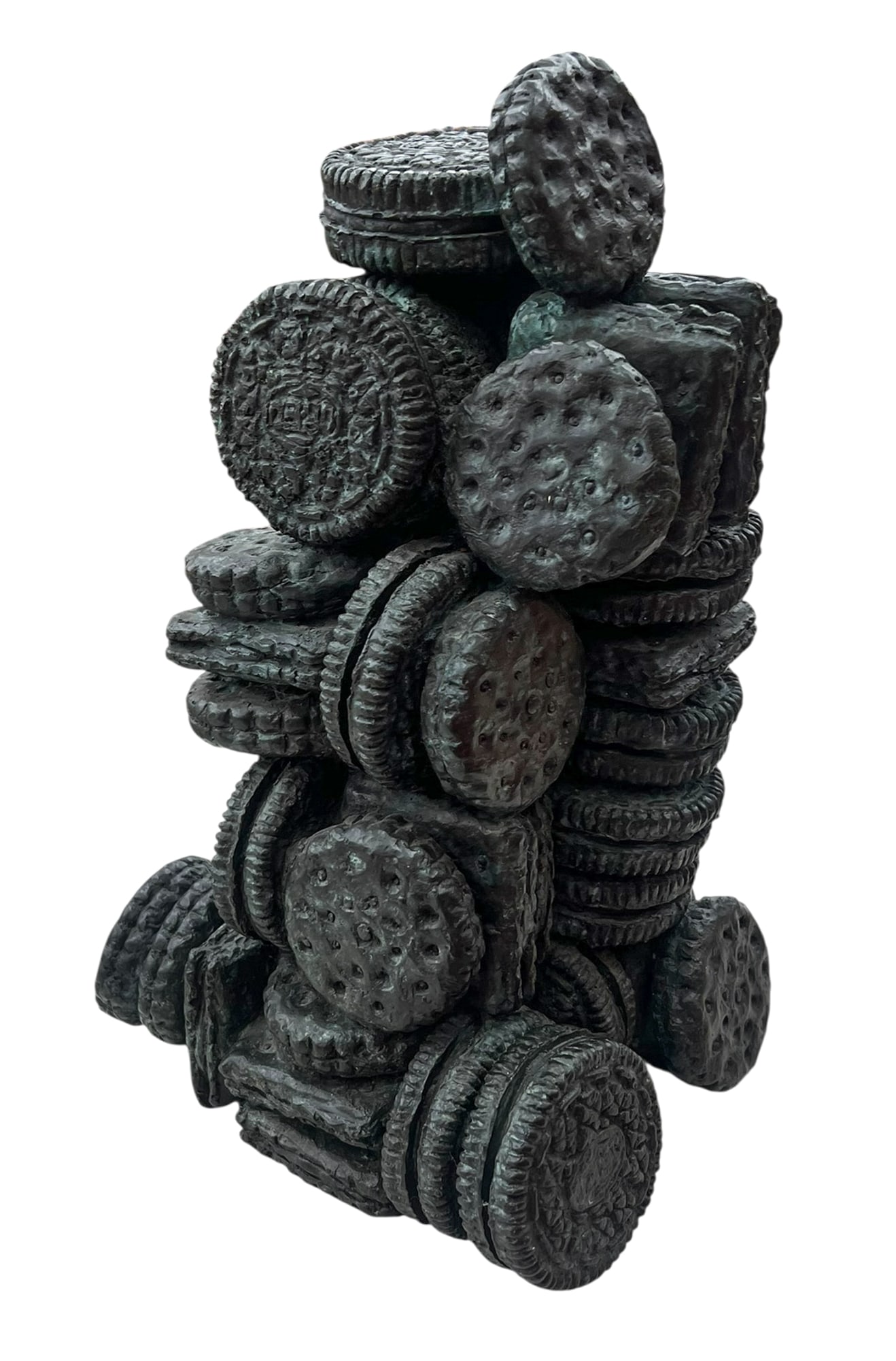 Manner of David Gilhooly "Oreo and Cracker Tower" Bronze Sculpture: Manner of David Gilhooly (1943-2013 American) "Oreo and Cracker Tower" Bronze Sculpture 14"x9". Unsigned. Excellent condition. It weighs 40 pounds.