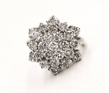 4.25ctw Diamond Snowflake Cluster 14k White Gold Ring: 4.25ctw Diamond Snowflake Cluster 14k White Gold Ring Size 8. Includes (25) round brilliant cut diamonds of 3.5-3.7mm, color G-H and clarity VS2-SI1. Marked 14K 585. It weighs 9.1 grams. Comes with