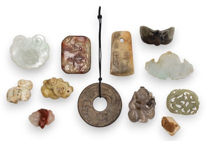 11pc Old Chinese Assorted Jade and Stone Small Carvings