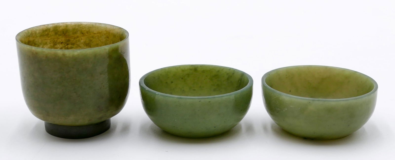 3pc Old Chinese Jade Wine Cups: 3pc Old Chinese Jade Wine Cups 2 " Approx. Includes a pair and one cylindrical single. Overall excellent condition.