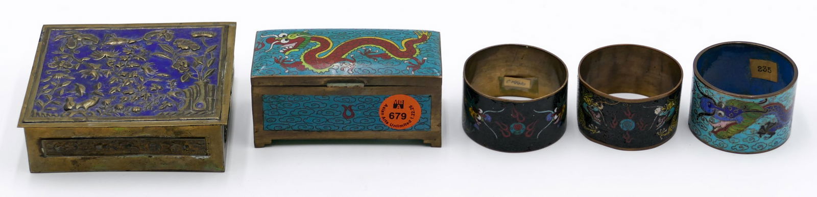 5pc Old Chinese Cloisonne Boxes and Napkin Rings: 5pc Old Chinese Cloisonne Boxes and Napkin Rings 2 " to 4 ". Dragon napkin rings and table boxes. Overall excellent condition.