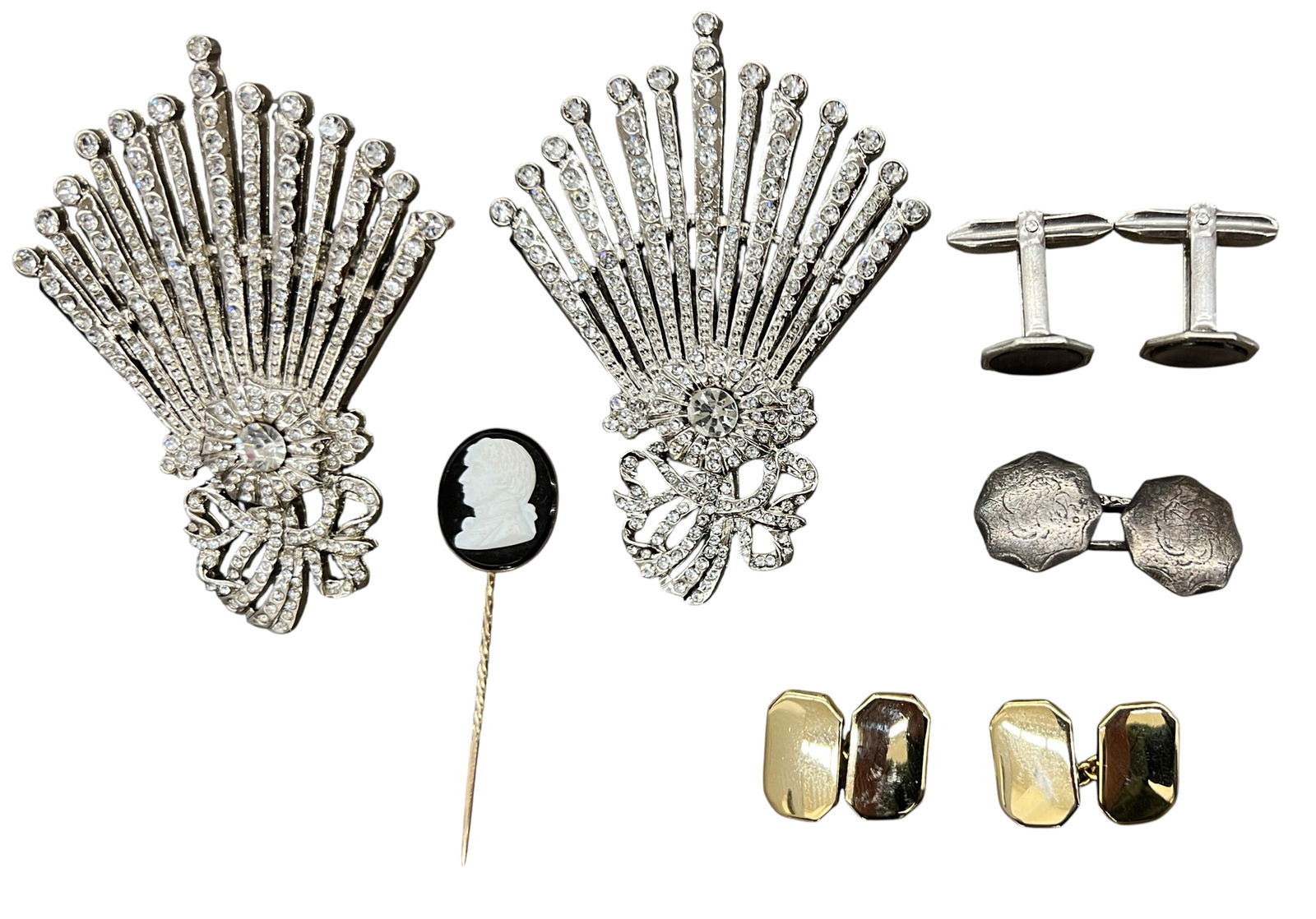 Box 6pc Cuff Links, Admiral Nelson Hairpin & Costume Brooches: Box 6pc Cuff Links, Admiral Nelson Hairpin & Costume Brooches