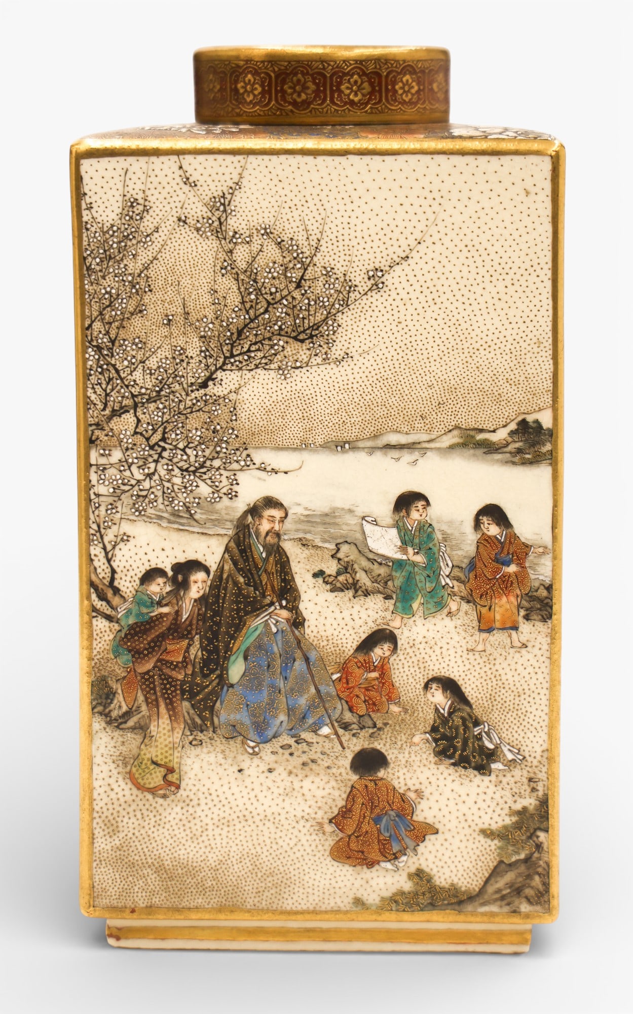 Fine Japanese Seikozan Satsuma Tea Caddy Jar: Fine Japanese Seikozan Satsuma Tea Caddy Jar 6"x3.25". Intricately painted with children, samurai, birds and blossoming flowers. Red gilt Seikozan seal mark on bottom. Excellent condition. 19th centur