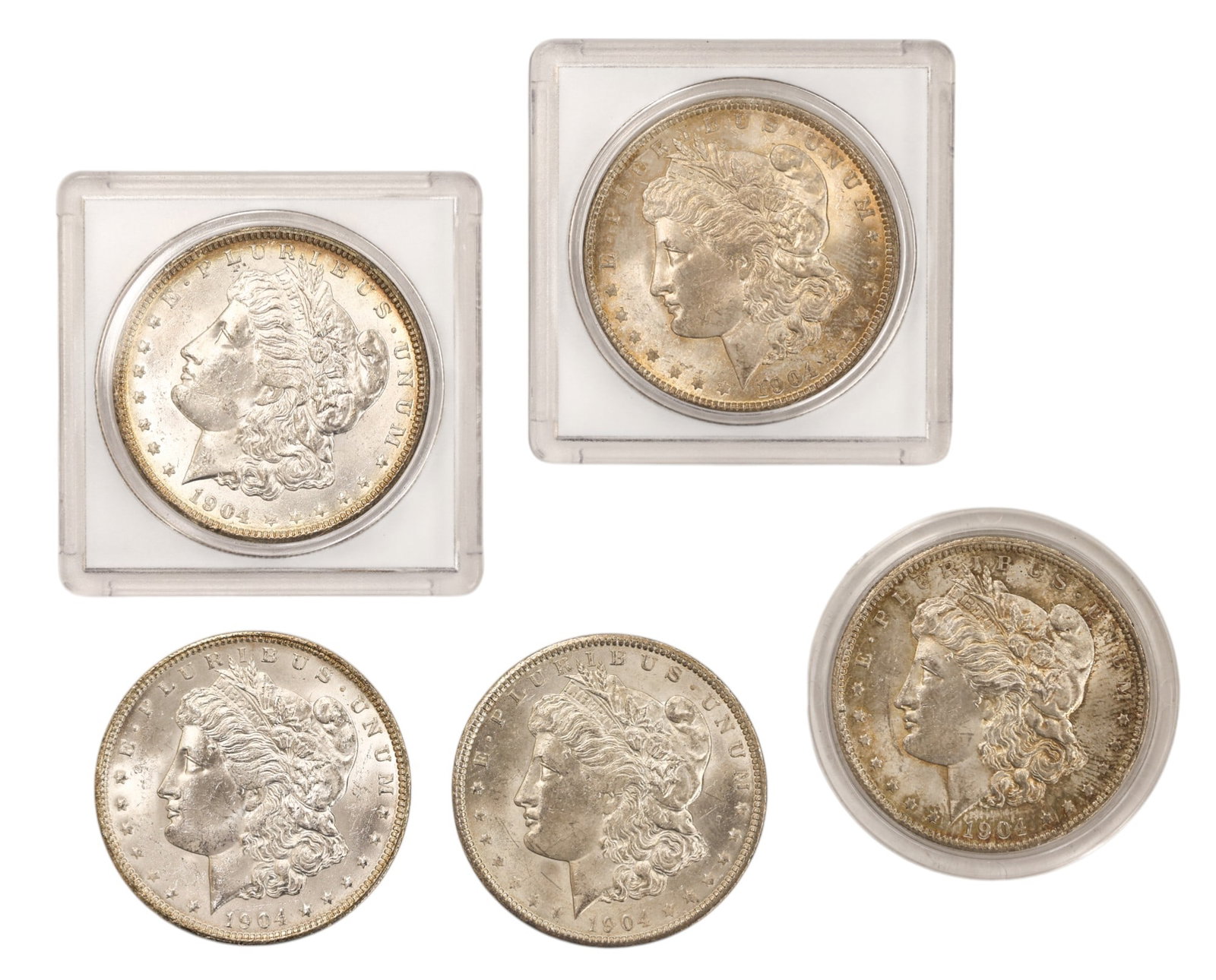 5pc 1904-O US Morgan Silver Dollars: 5pc 1904-O US Morgan Silver Dollars. MS-63 to AU-50 condition per consignor notes.