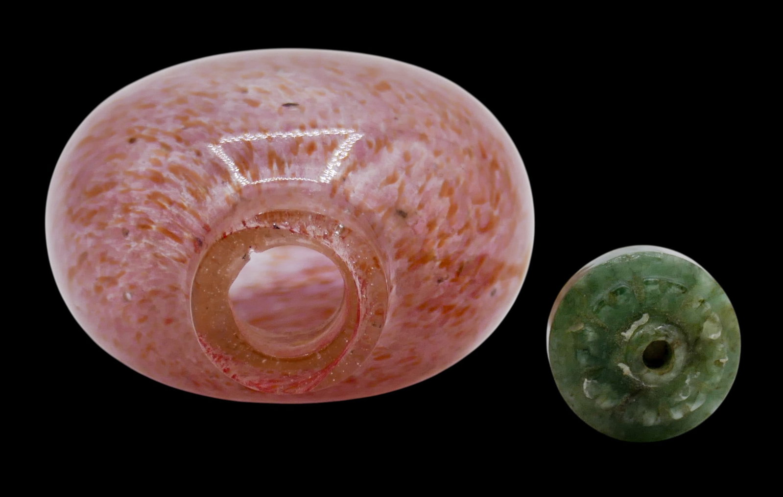 Antique Chinese Pink Peking Glass Snuff Bottle - 4