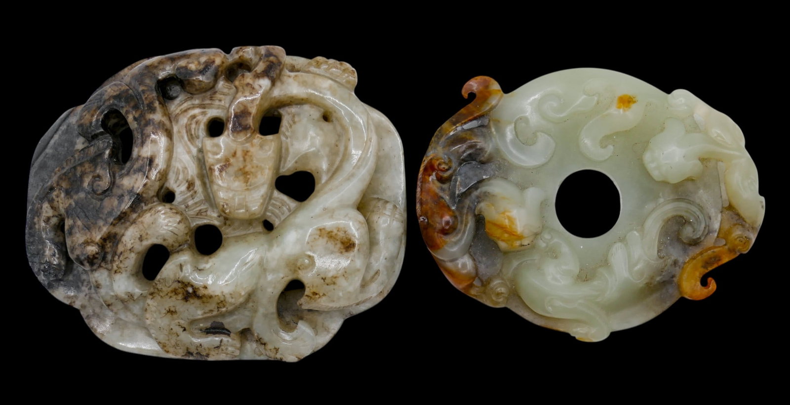 2pc Chinese Jade Chilong Pendant and Plaque: 2pc Chinese Jade Chilong Pendant and Plaque 2.5" Approx. Includes a pierced plaque and an opposing chilong bi disc. Overall excellent condition.