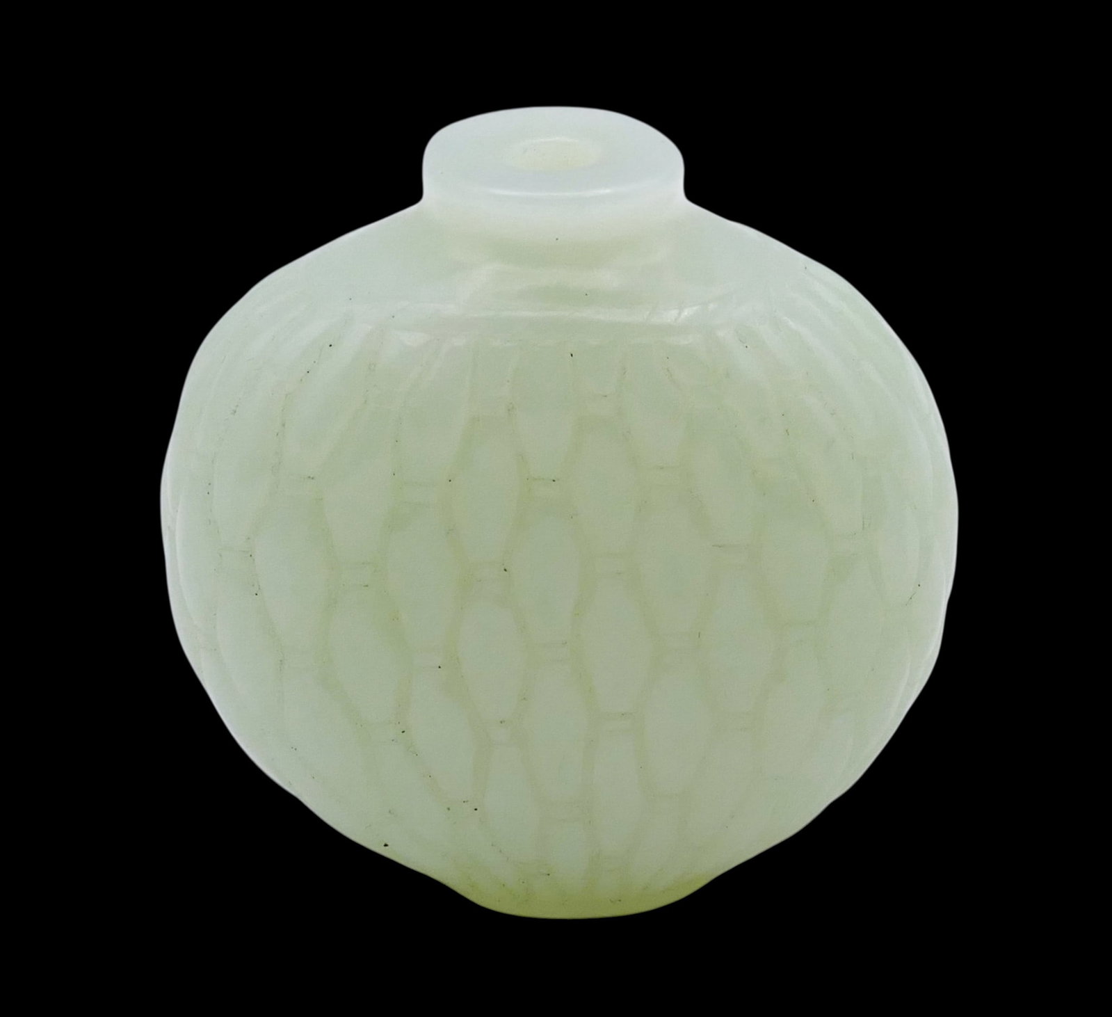 Chinese Jade Basket Weave Snuff Bottle: Chinese Jade Basket Weave Snuff Bottle 2"x2 1/8". Carved basket weave pattern. No stopper. Excellent condition.