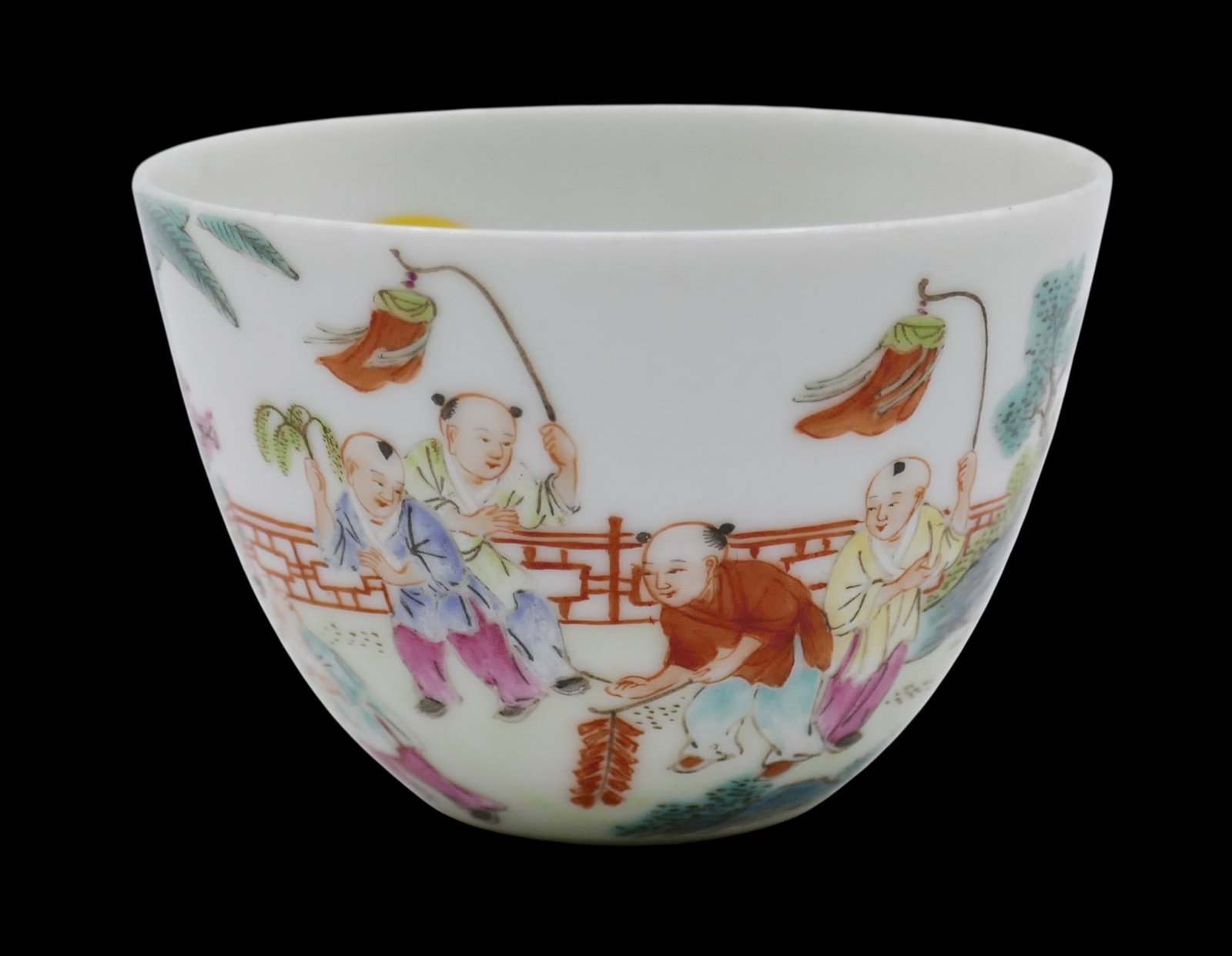 Fine Chinese Porcelain Children Wine Cup - 2