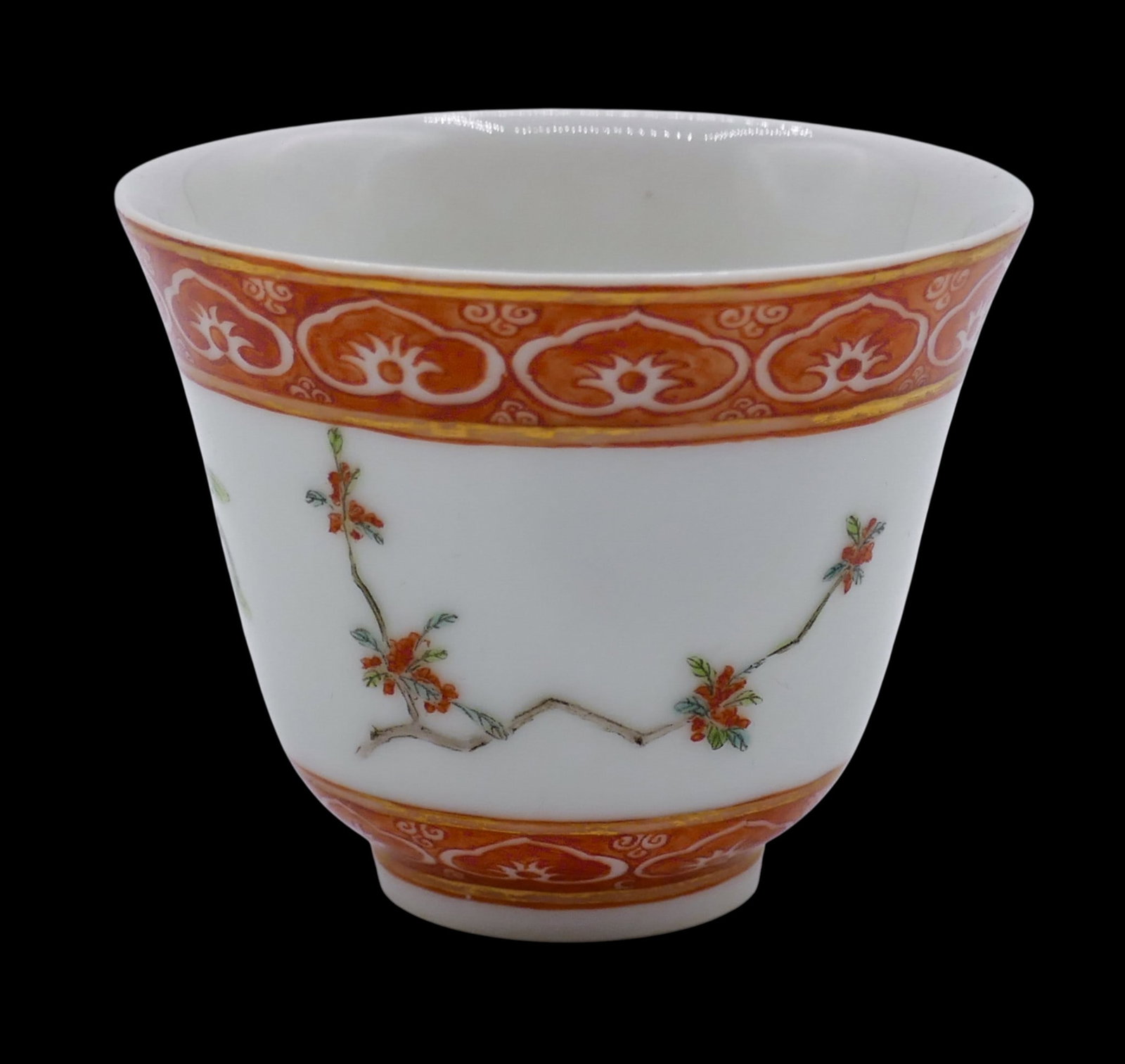 Fine Chinese Porcelain Red Decorated Wine Cup - 2