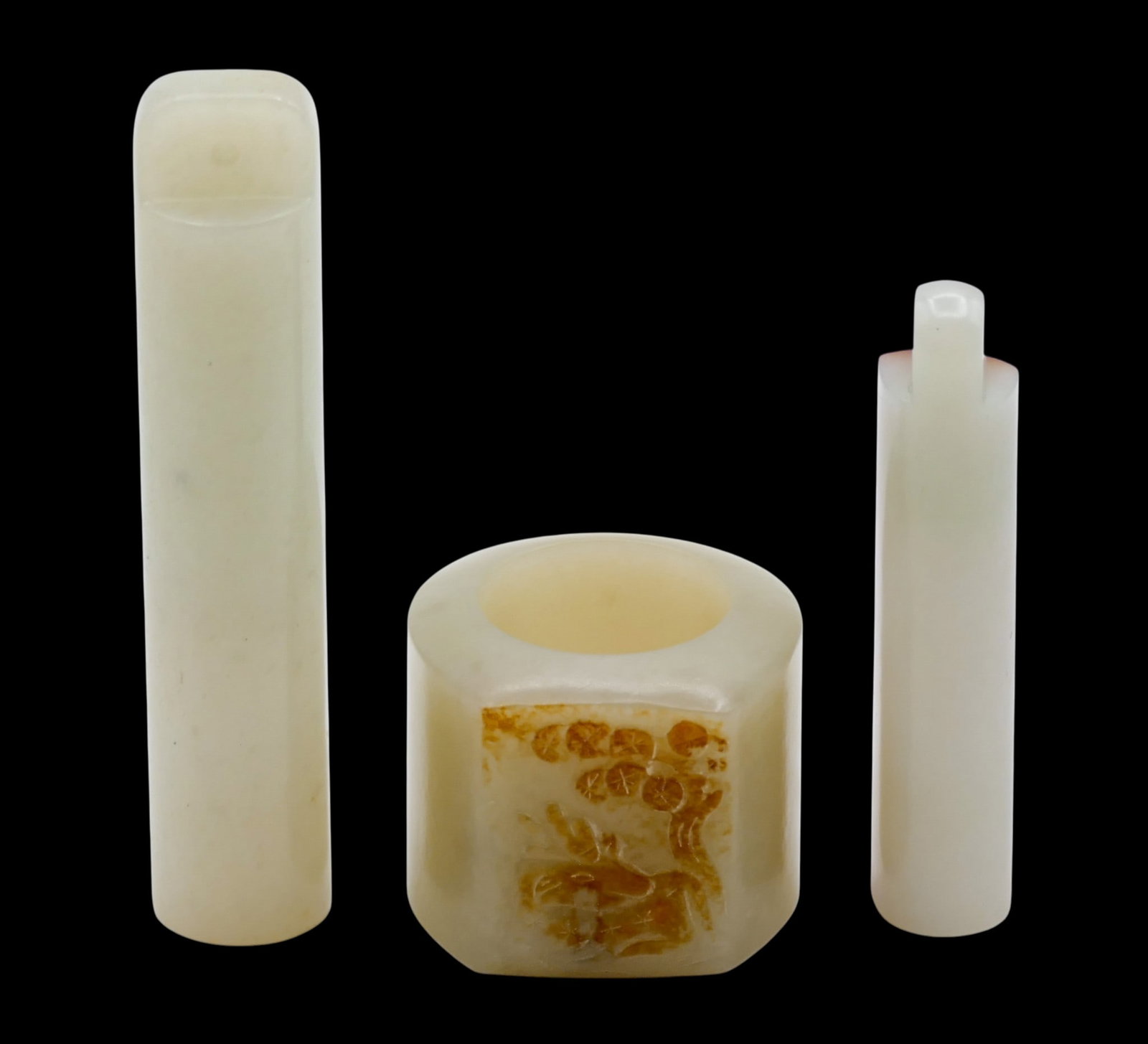 3pc Old Chinese Jade Archer's Thumb Ring and Arrow Tubes: 3pc Old Chinese Jade Archer's Thumb Ring and Arrow Tubes 1" to 3". Includes a russet skin thumb ring with deer, russet skin arrow tube, and pale celadon to whitish jade arrow tube. Overall excellent